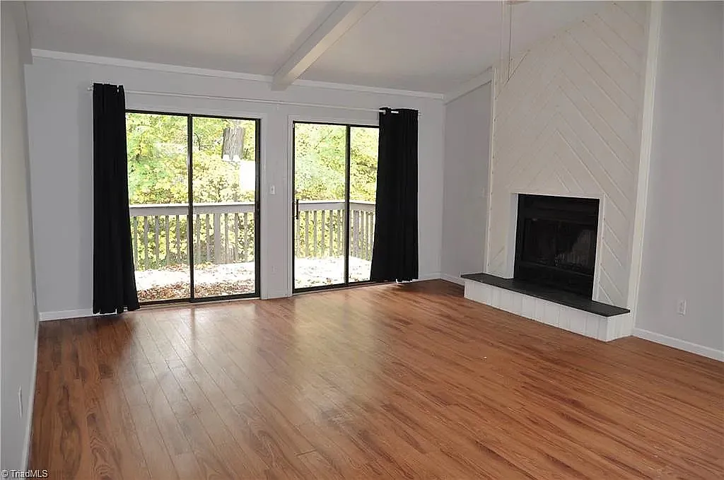 2 bed, 1184 sqft, $1,250 — Photo 4