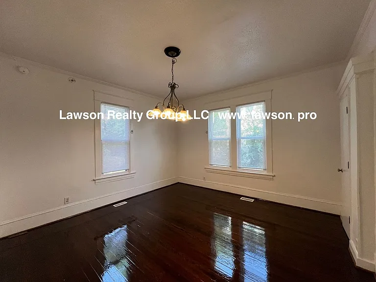 1208 Chapman Ave SW — Photo 17