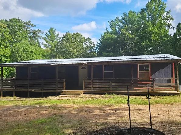 583 Riverwood Ln, Fries, VA 24330