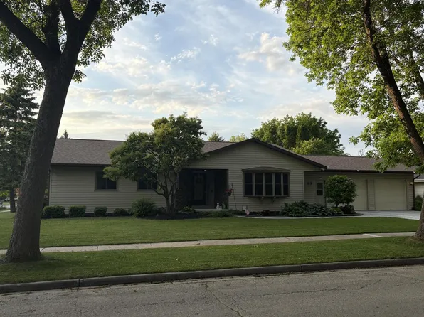 82 Eastbrook LANE, Fond Du Lac, WI 54935