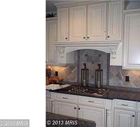 5th image of 602 Samantha Ct