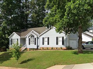 6105 Westborough Dr, Raleigh, NC 27612