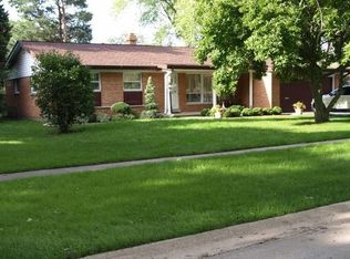 229 Leahy Cir S, Des Plaines, IL