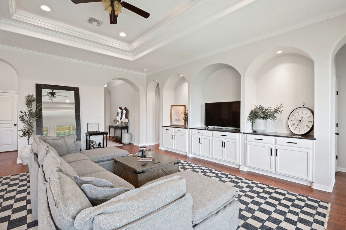 next background image