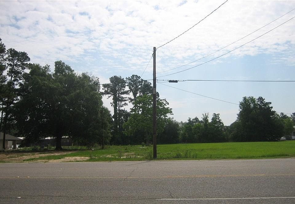 2nd image of 1904 N Morrison Blvd
