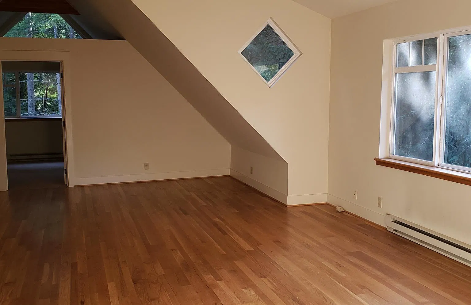 11109 Hyla Ave NE — Photo 3