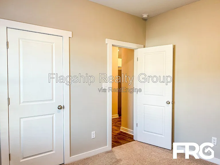 1501 S Taylor St — Photo 7