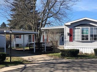 609 Cedar Ct, Jonesville, MI