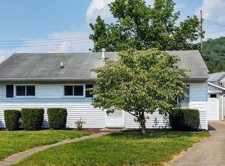 2017 Hornbrook Ave, Wheeling, WV 26003