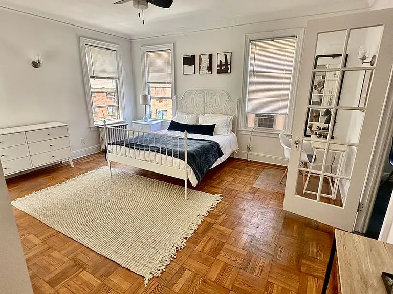2324 Cambreleng Ave — Photo 3