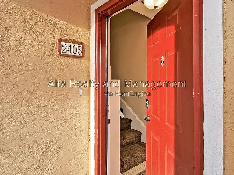 10075 Gate Pkwy N #2405 — Photo 2
