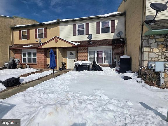 2nd image of 2249 Pileggi Rd