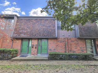 387 Shell Ct E, Columbus, OH 43213