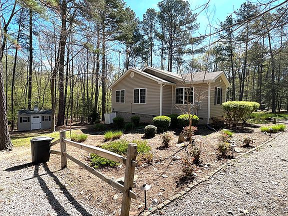 2nd image of 818 Country Club Dr