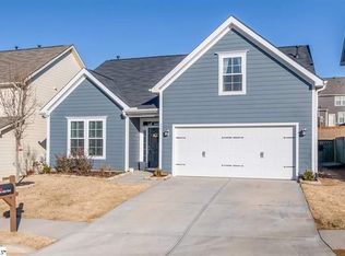 26 Kelvyn St, Greer, SC 29651