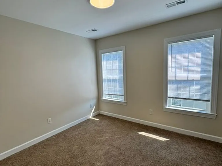 150 Raye Dr — Photo 25