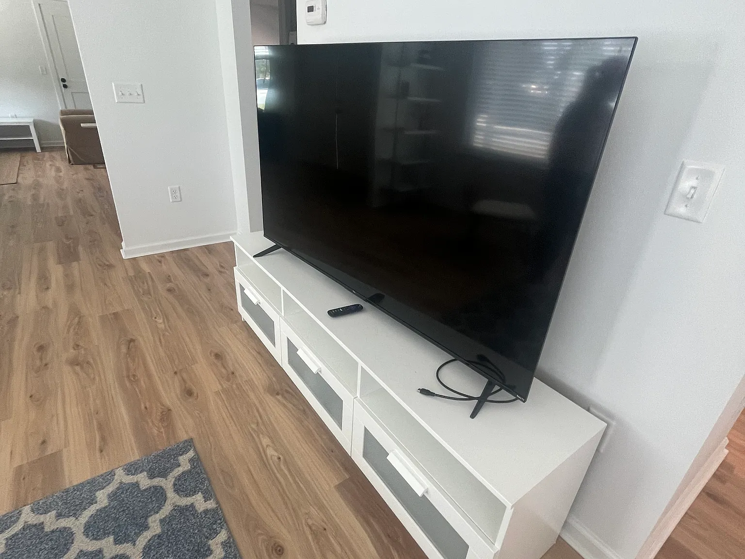1 bed, 900 sqft, $2,100 — Photo 2