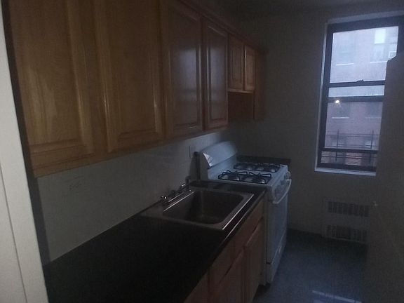 5th image of 83-40 141st St #A4