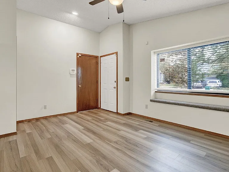 6376 Chantilly Pl — Photo 6