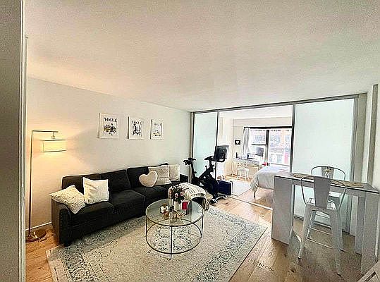 1st image of 279 E 44th St APT 2G