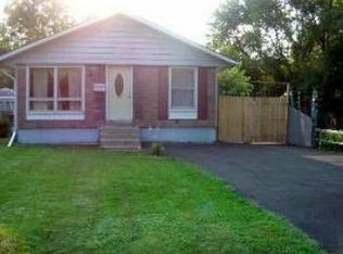 510 N Ravine Dr, Round Lake Park, IL