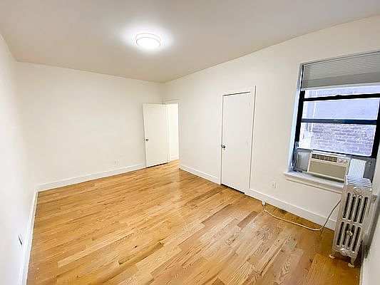 5th image of 3300 Bailey Ave APT B8