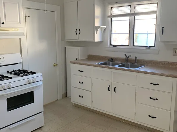 54A Tariff St, Enfield, CT 06082