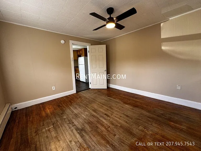 172 College Ave #5 — Photo 4