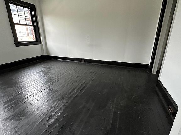 4th image of 573 S 4th St APT B