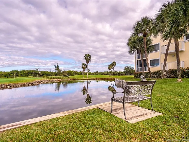 5553 NE Gulfstream Way — Photo 44