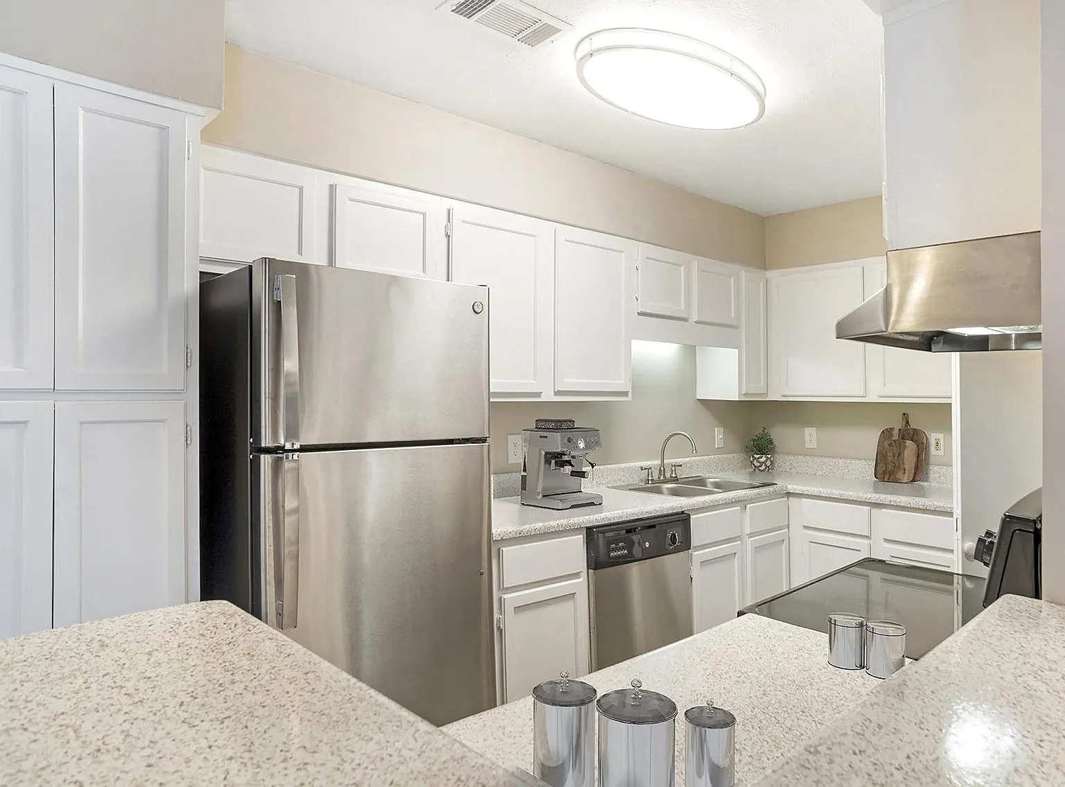 Arbors at Natchez Trace Apartments — Photo 4