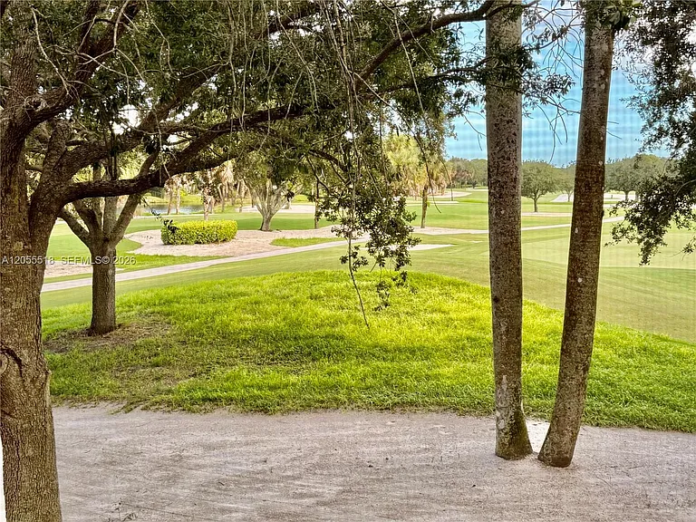 200 Jacaranda Country Club Dr #4B — Photo 3