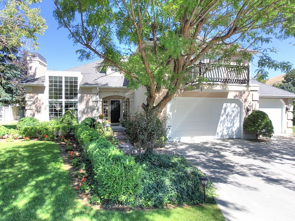 1st image of 3648 S Pearblossom Cir