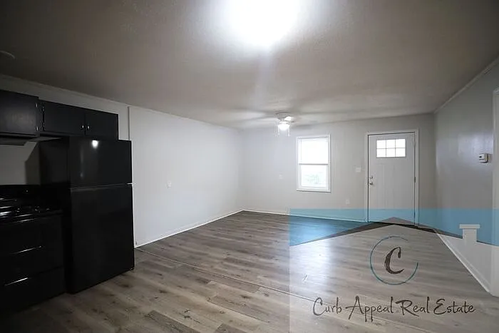 2 bed, 1.0 bath, 850 sqft, $775 — Photo 3