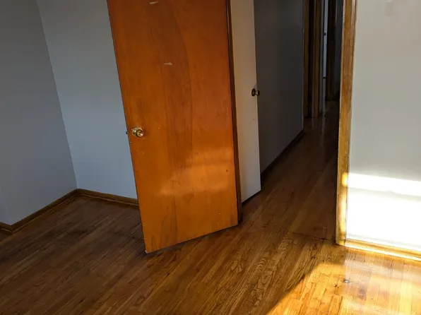 217 Seaview Avenue image 12 of 14