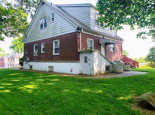94 Dorothea Pl, Staten Island, NY 10306
