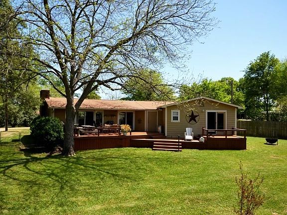 2nd image of 2600 Driftwood Dr