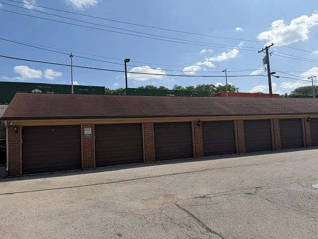 2 bed, 1150 sqft, $2,500 — Photo 2