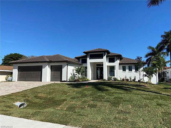 4th image of 4403 Pelican Blvd