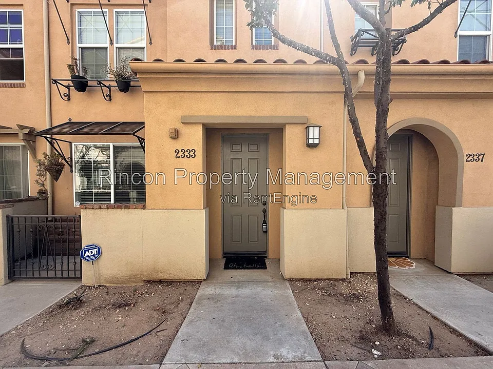2333 Chapel Dr
