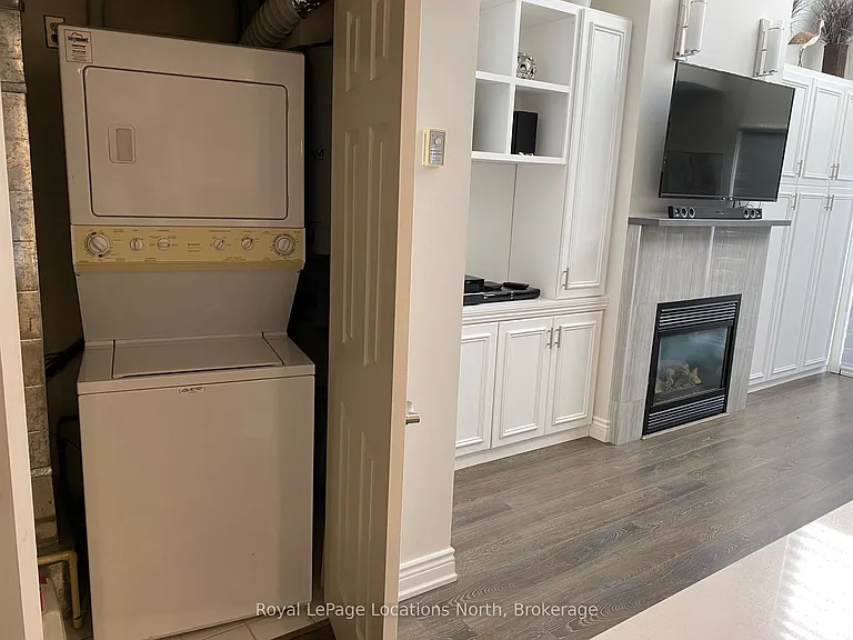 120 Fairway Ct #220 — Photo 13