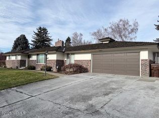 3805 Richey Rd, Yakima, WA 98902