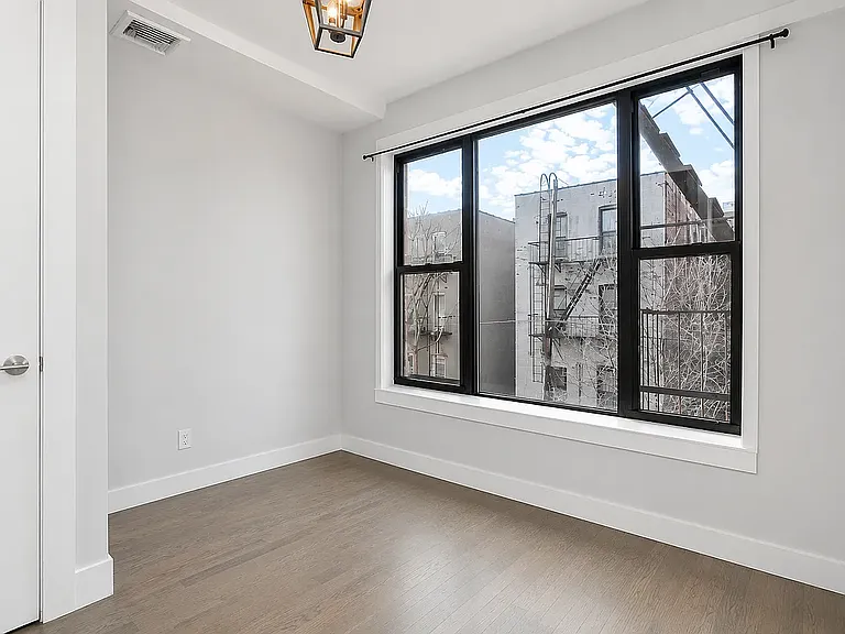 486 Harman St #2N — Photo 3
