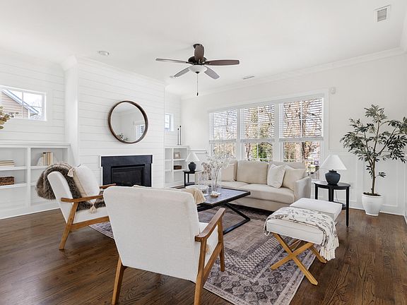 2nd image of 1510 S Roxboro St