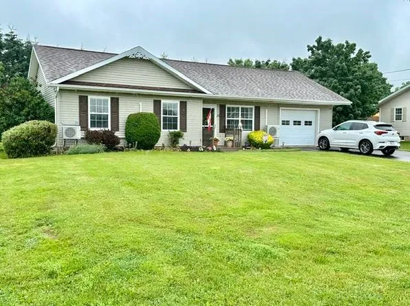 25 Amanda Dr, Charlottetown, PE C1C 0A1