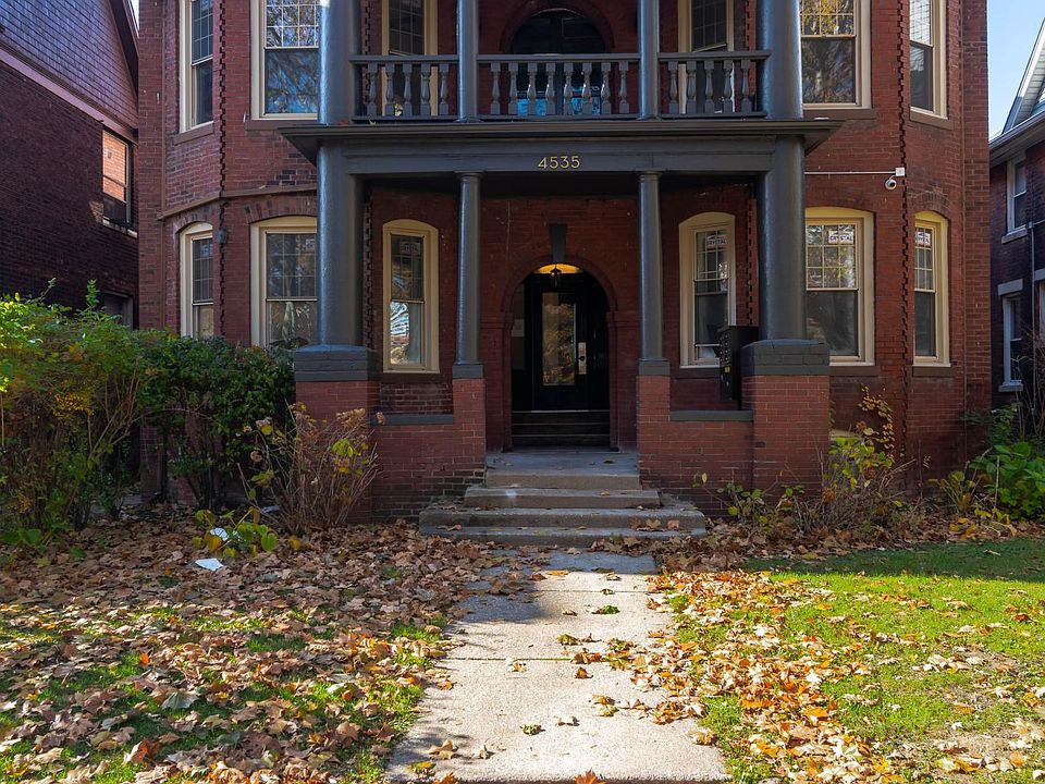 1st image of 4535 Commonwealth St #101