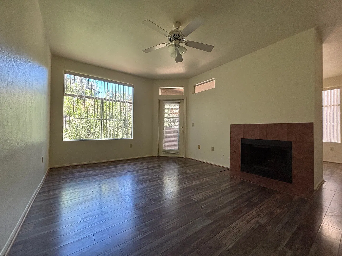 2nd Floor, 2 bedroom and 2 bath condo — Photo 2
