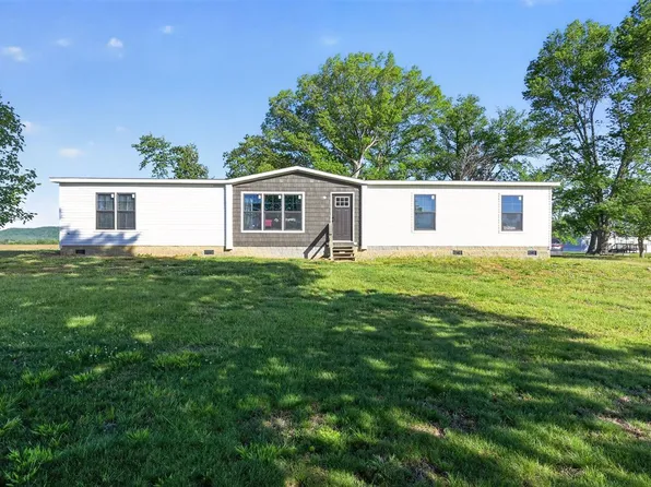 886 E Calvary Rd, Campbellsville, KY 42718
