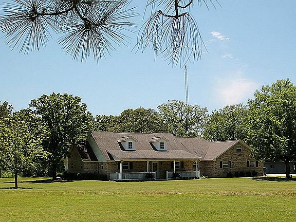 2nd image of 1593 County Road 1560