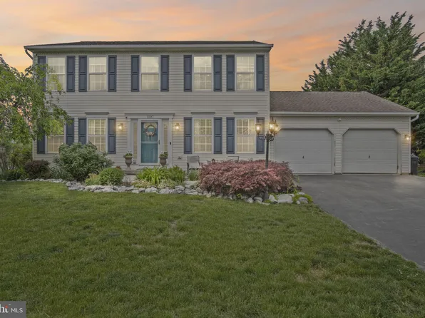 1107 Shannon Ln, Carlisle, PA 17013